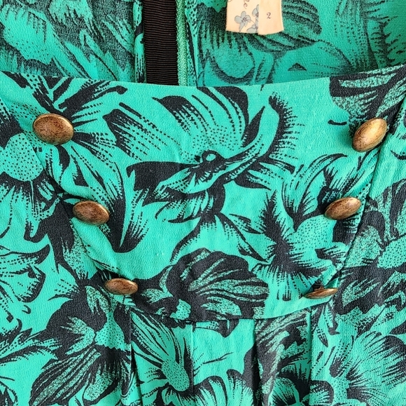 Maeve Anthropologie Loose Fit Mini Dress in Green and Black Floral Print Sz 2 - Picture 3 of 6
